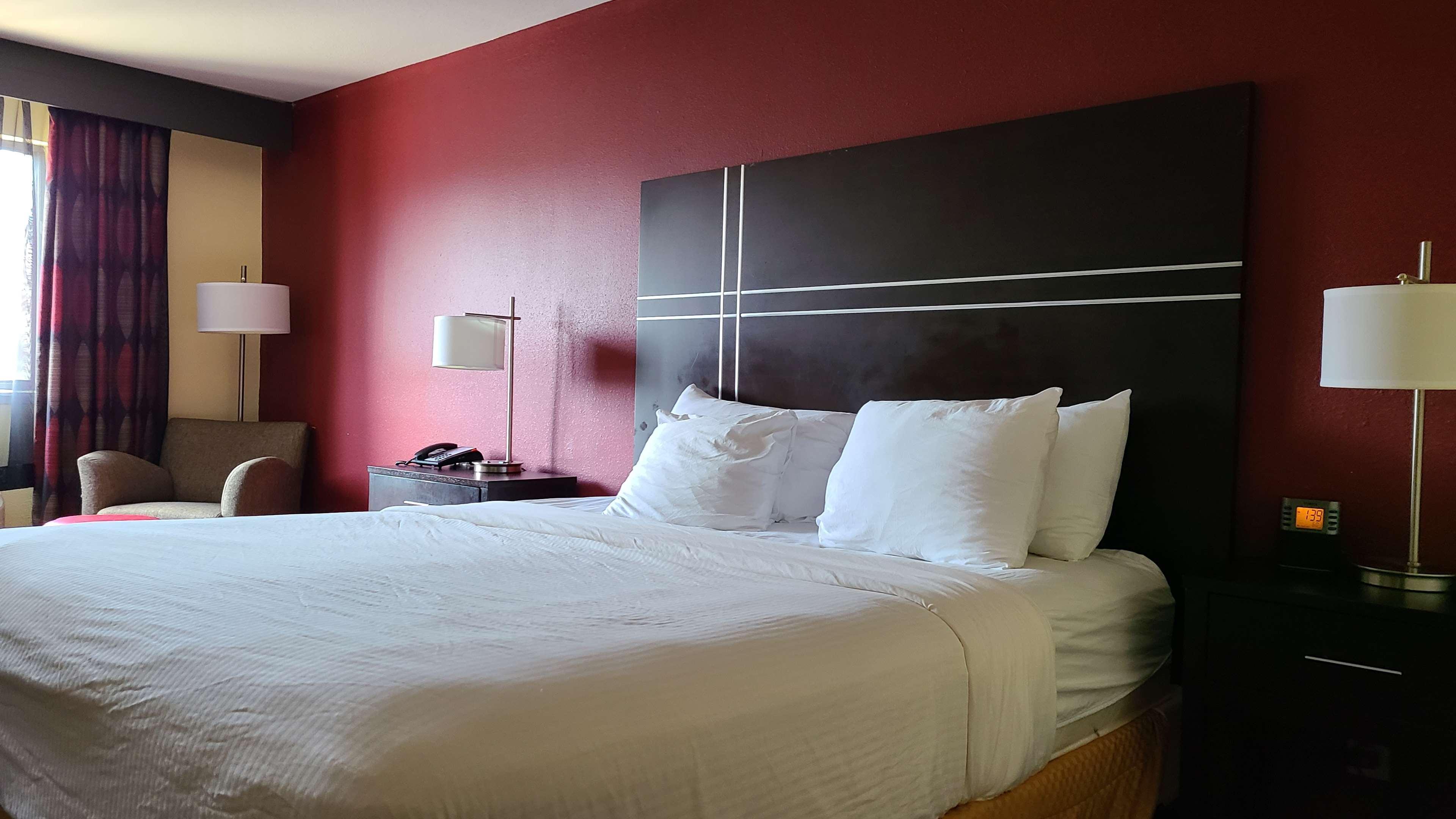 Best Western Shippensburg Bagian luar foto